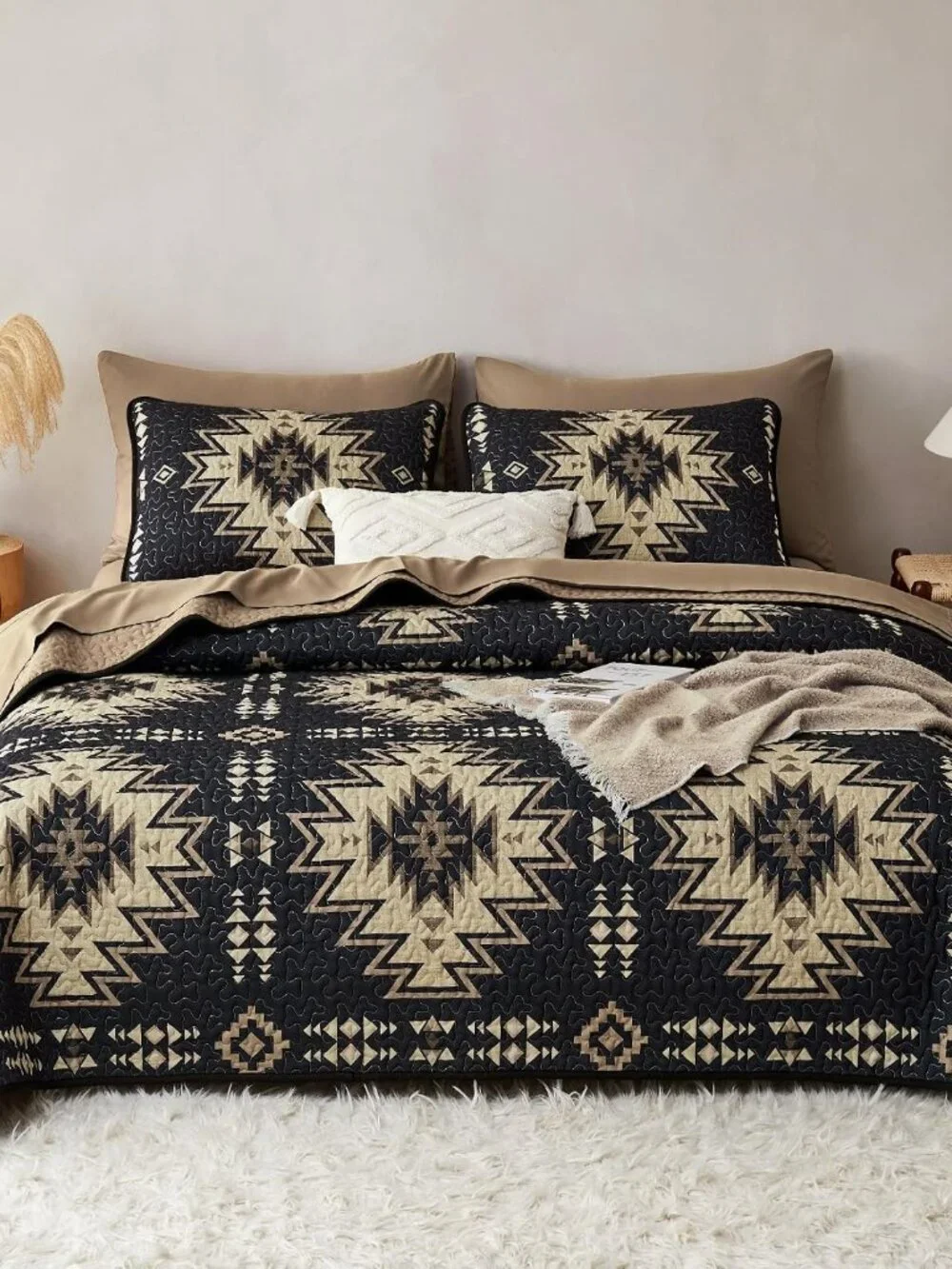 Western Quilt Set, Southwestern Rustic Farmhouse Style with Aztec Geometric Patt